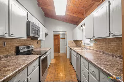 1967 Fleming Prairie Road, Victoria, TX 77905 - Photo 9