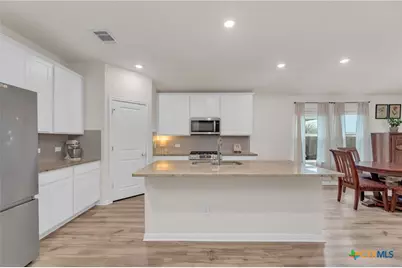 206 Bankside Drive, Hutto, TX 78634 - Photo 7