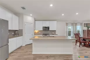 206 Bankside Dr, Hutto, TX 78634 - Photo 7