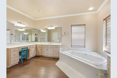 1828 Cypress Rapids Drive, New Braunfels, TX 78130 - Photo 31