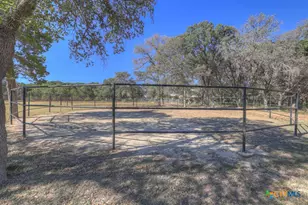 1080 Forest Trail, New Braunfels, TX 78132 - Photo 13