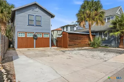 135 Adams Street #4, San Antonio, TX 78210 - Photo 1