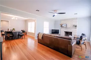 1902 N 7th St, Temple, TX 76501 - Photo 5