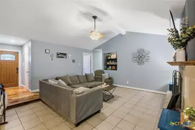 417 Dove, Victoria, TX 77905 - Photo 11