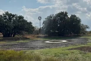 4689 County Rd 302, Runge, TX 78151 - Photo 25