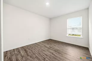 1153 Magnolia St, Seguin, TX 78155 - Photo 15