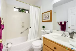 124 Gardenridge Dr, Seguin, TX 78155 - Photo 27