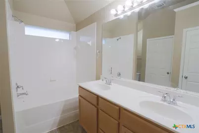 425 Emerald Ridge Drive, Temple, TX 76502 - Photo 9