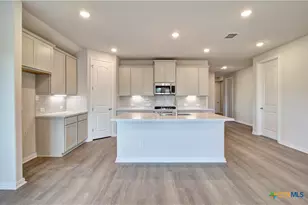 625 Broomsedge St, New Braunfels, TX 78130 - Photo 13