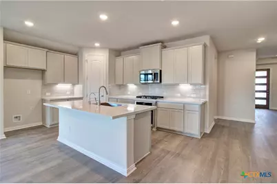 625 Broomsedge Street, New Braunfels, TX 78130 - Photo 11