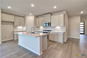 625 Broomsedge St, New Braunfels, TX 78130 - Photo 11