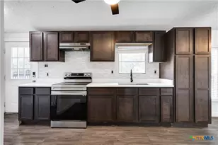 5107 Savannah Chase, Von Ormy, TX 78073 - Photo 11