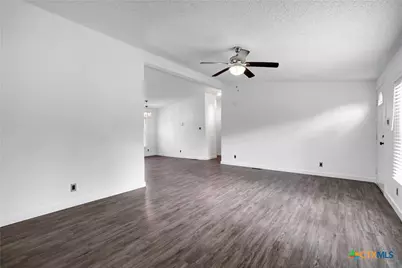 5107 Savannah Chase, Von Ormy, TX 78073 - Photo 7