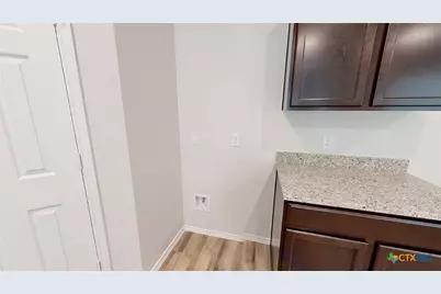 370 Dobson Drive, Killeen, TX 76549 - Photo 7