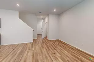 370 Dobson Dr, Killeen, TX 76549 - Photo 3