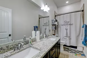 1310 Hunter's Ct, Seguin, TX 78155 - Photo 23