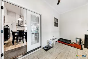 1310 Hunter's Ct, Seguin, TX 78155 - Photo 27