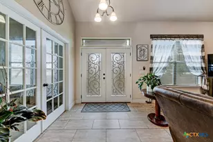 1310 Hunter's Ct, Seguin, TX 78155 - Photo 9