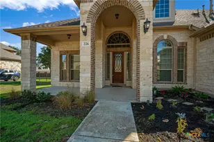 226 Hamburg Ave, New Braunfels, TX 78132 - Photo 5