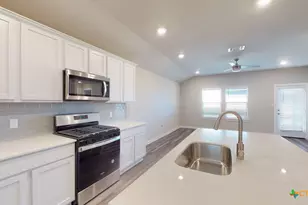 378 Dobson Dr, Killeen, TX 76549 - Photo 5