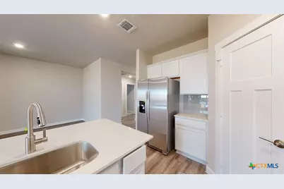 378 Dobson Drive, Killeen, TX 76549 - Photo 7