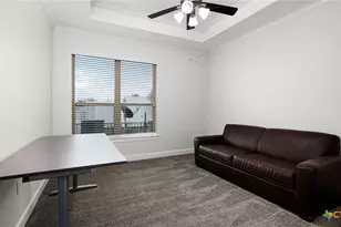 961 N Academy Ave, New Braunfels, TX 78130 - Photo 21