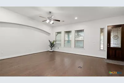 961 N Academy Avenue, New Braunfels, TX 78130 - Photo 7