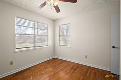 302 Easy St, Copperas Cove, TX 76522 - Photo 13