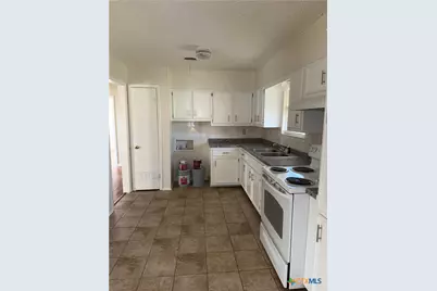 302 Easy St, Copperas Cove, TX 76522 - Photo 11