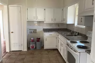 302 Easy St, Copperas Cove, TX 76522 - Photo 11