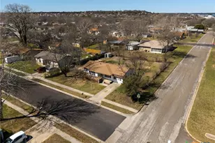 302 Easy St, Copperas Cove, TX 76522 - Photo 23