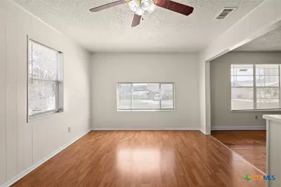 302 Easy St, Copperas Cove, TX 76522 - Photo 7