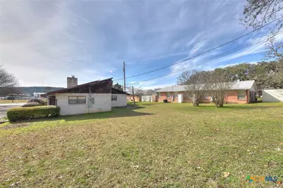 818 Lois Street #A, Kerrville, TX 78028 - Photo 29