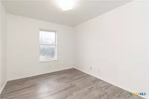 2018 Cedarhill Dr, Killeen, TX 76543 - Photo 11