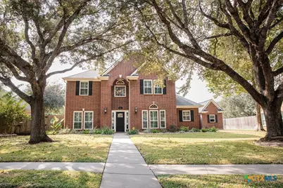 407 Woodway Drive, Victoria, TX 77904 - Photo 1