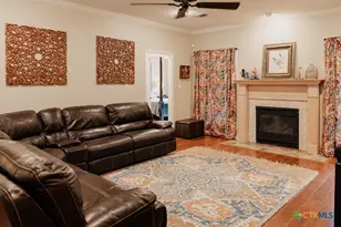 407 Woodway Dr, Victoria, TX 77904 - Photo 11