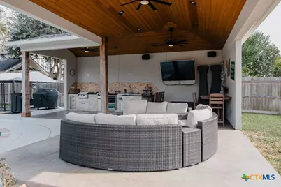 407 Woodway Drive, Victoria, TX 77904 - Photo 41