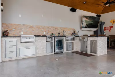 407 Woodway Drive, Victoria, TX 77904 - Photo 39