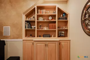 407 Woodway Dr, Victoria, TX 77904 - Photo 13