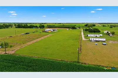 612 Wischkaemper Road, Victoria, TX 77905 - Photo 7
