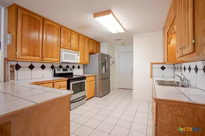 204 Grouse Road, Victoria, TX 77905 - Photo 11