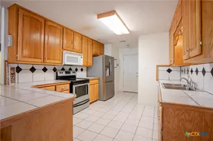 204 Grouse Rd, Victoria, TX 77905 - Photo 11