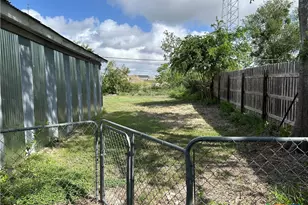 1484 W Klein Rd, New Braunfels, TX 78130 - Photo 17