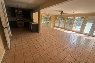 607 W Johnson St, Cuero, TX 77954 - Photo 11