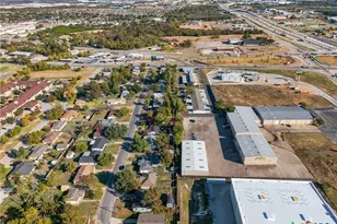 113 S 41st St, Temple, TX 76504 - Photo 23