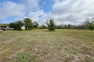 2112 S Laurent St, Victoria, TX 77901 - Photo 1