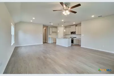 820 Little Pebble, New Braunfels, TX 78130 - Photo 13