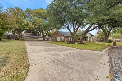 606 E Briarwood Lane, Harker Heights, TX 76548 - Photo 1