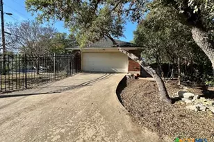 2741 Connie Dr, Canyon Lake, TX 78133 - Photo 43