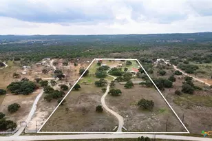 601 Deerpath Way, Spicewood, TX 78669 - Photo 3